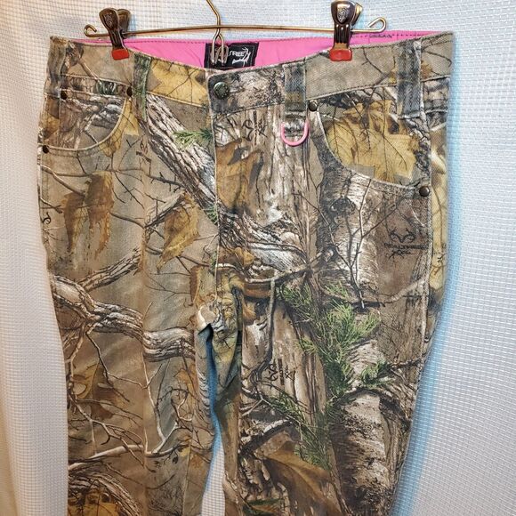 Realtree Womens Sz 12 Camo Hunting Pants Pink Trim Outdoor Casual Mossy Oak - Picture 3 of 8